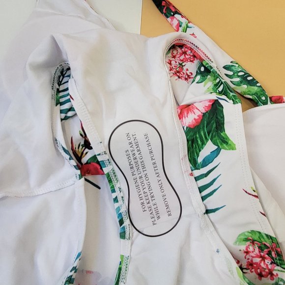 Begonia.K  Tropical Print Deep V-Neck Criss Cross Floral One Piece Swimsuit NEW - Picture 12 of 12